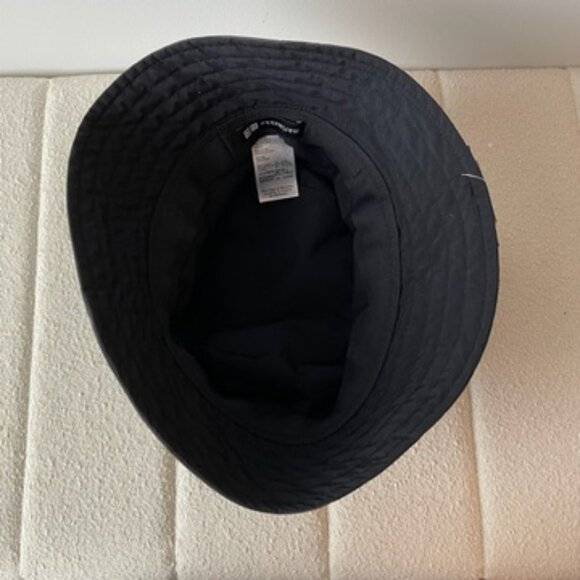 Uniqlo Marimekko Padded bucket hat - Picture 2 of 8